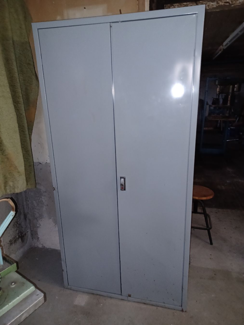 Armadi: Metalschrank – Usato da Suhr venduto da Bondi4