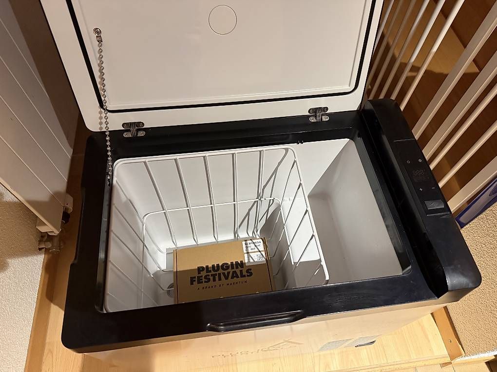 Frigoriferi & Refrigeratori: Plug-in Festivals Kompressorkühlbox IceCube 50 – Usato da Hellbühl venduto da silvan_reber 2