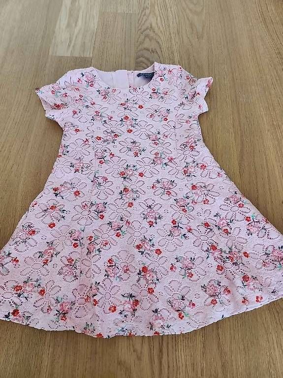 Robes et jupes: Kleid in Grösse 98 – D'occasion à Winterthur par kyubi 1