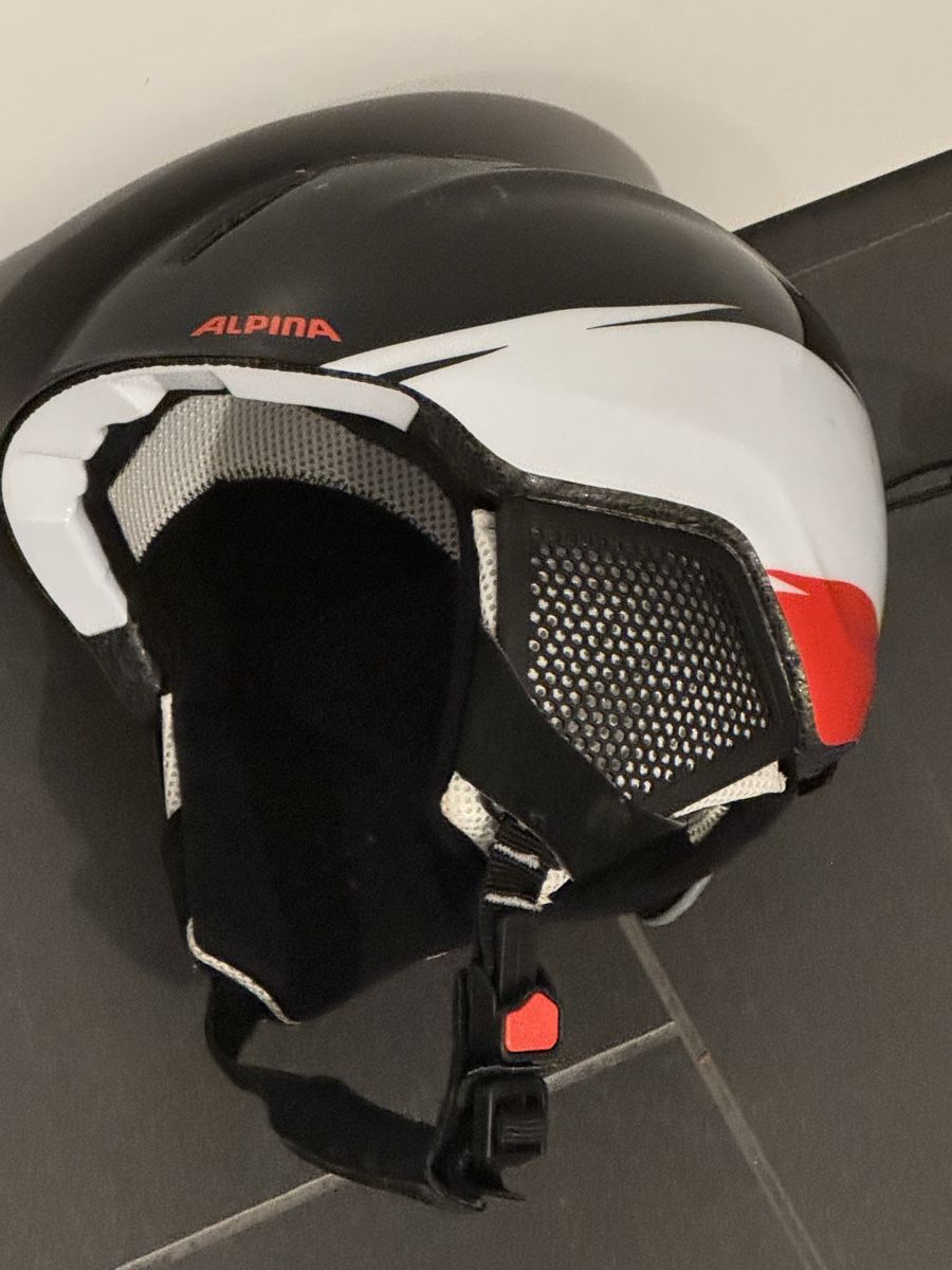 Alpina Caschi: Alpina Kinder Skihelm Gr. 51-55cm, – Usato da Remigen venduto da Mathias1981 2