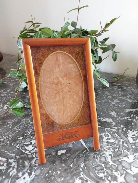 Cadre bois ancien - décor noeud
