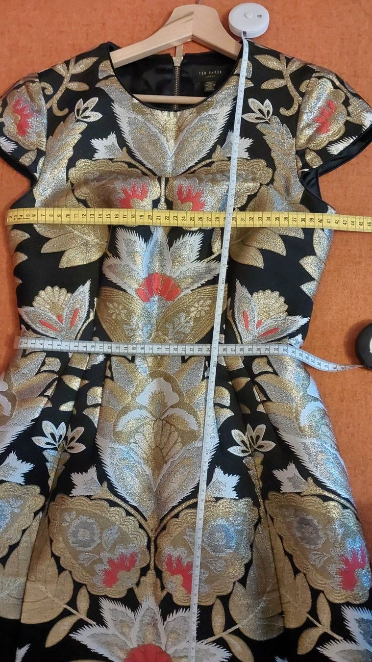 Ted Baker Vestiti: Extravagantes Ted Baker Kleid Abendkleid Couture Jacquard – Usato da Romanshorn venduto da SwissEnn 8