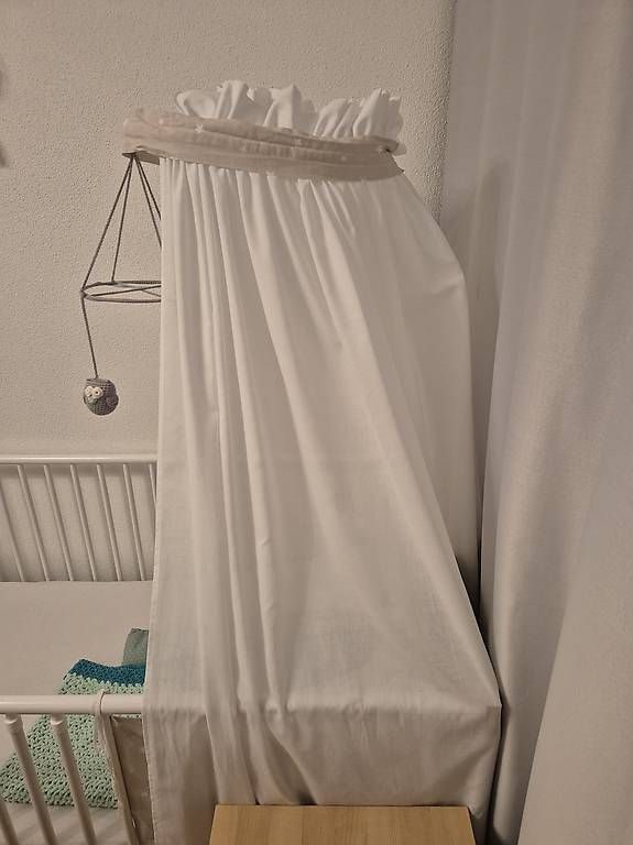Letti: Babybett mit Matratze – Usato da Morschach venduto da Chris_Walchwil 2