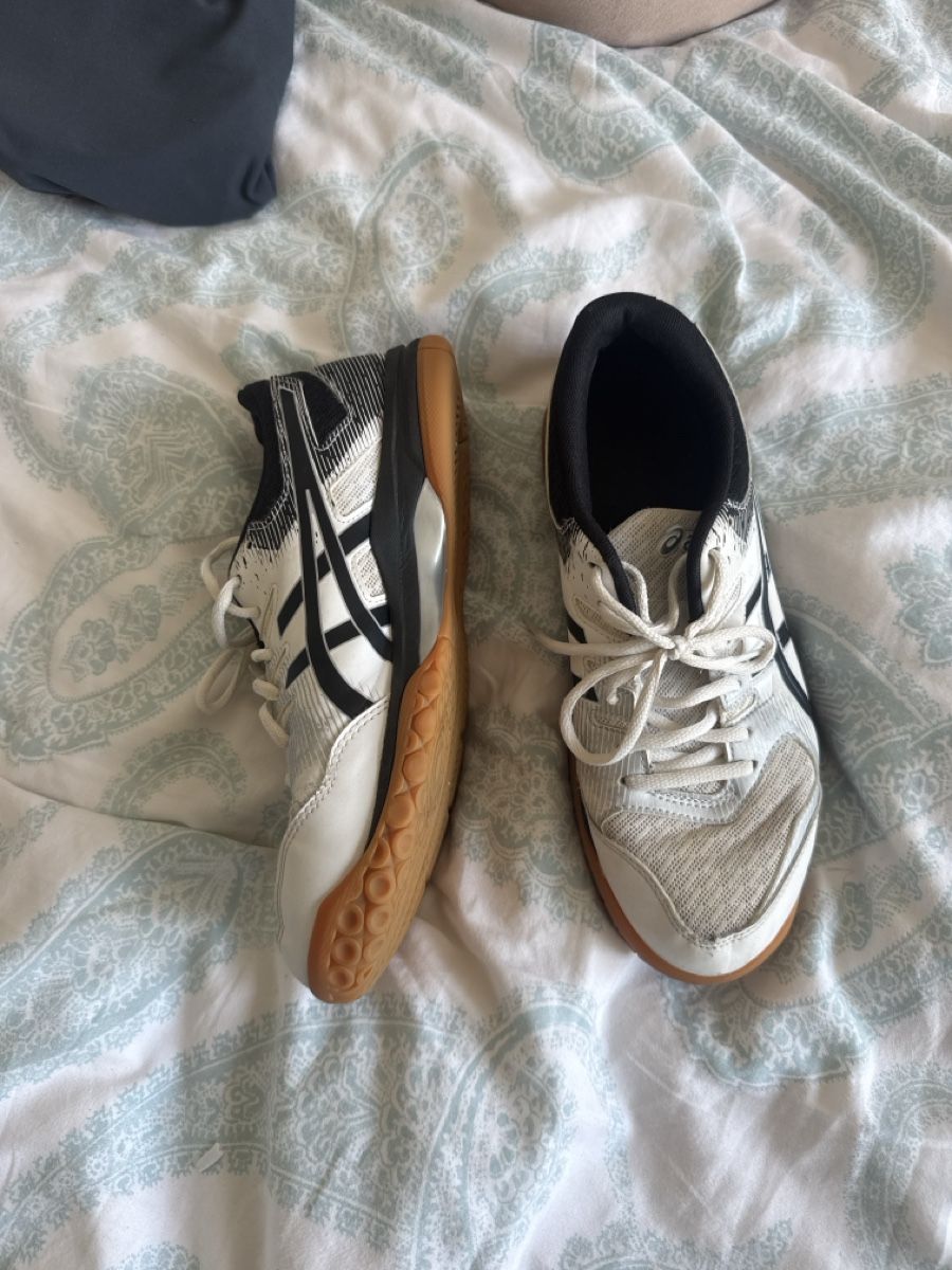 Scarpe da uomo: Basket de volley asics – Usato da Grand-Lancy venduto da cra_dbz2 1