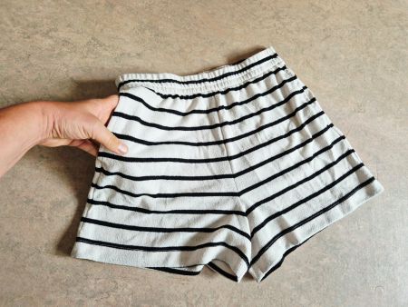 SHORTS HOSE 36 S GESTREIFT MARINE LOOK , TOP ZU BLUSE TUNIKA