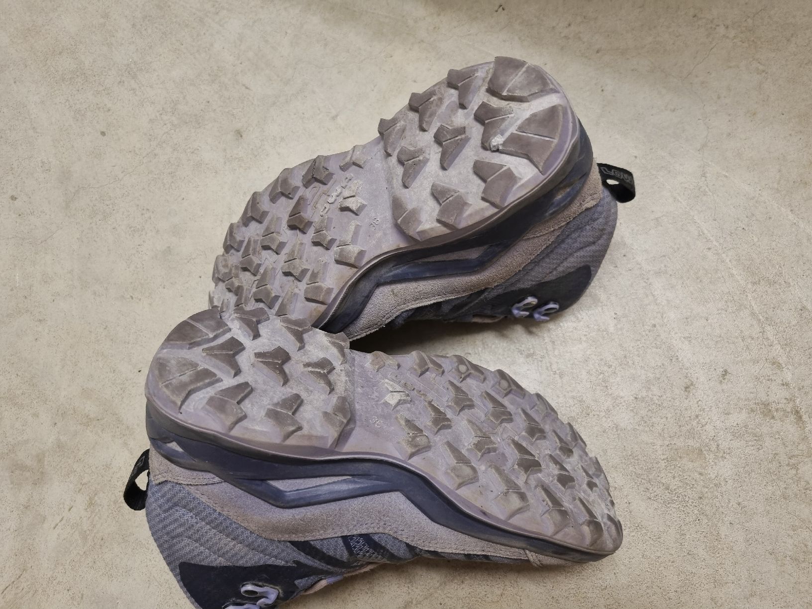 Lowa Scarpe per ragazzi: Lowa Wanderschuhe Kids  – Usato da Veltheim AG venduto da charly0815 1
