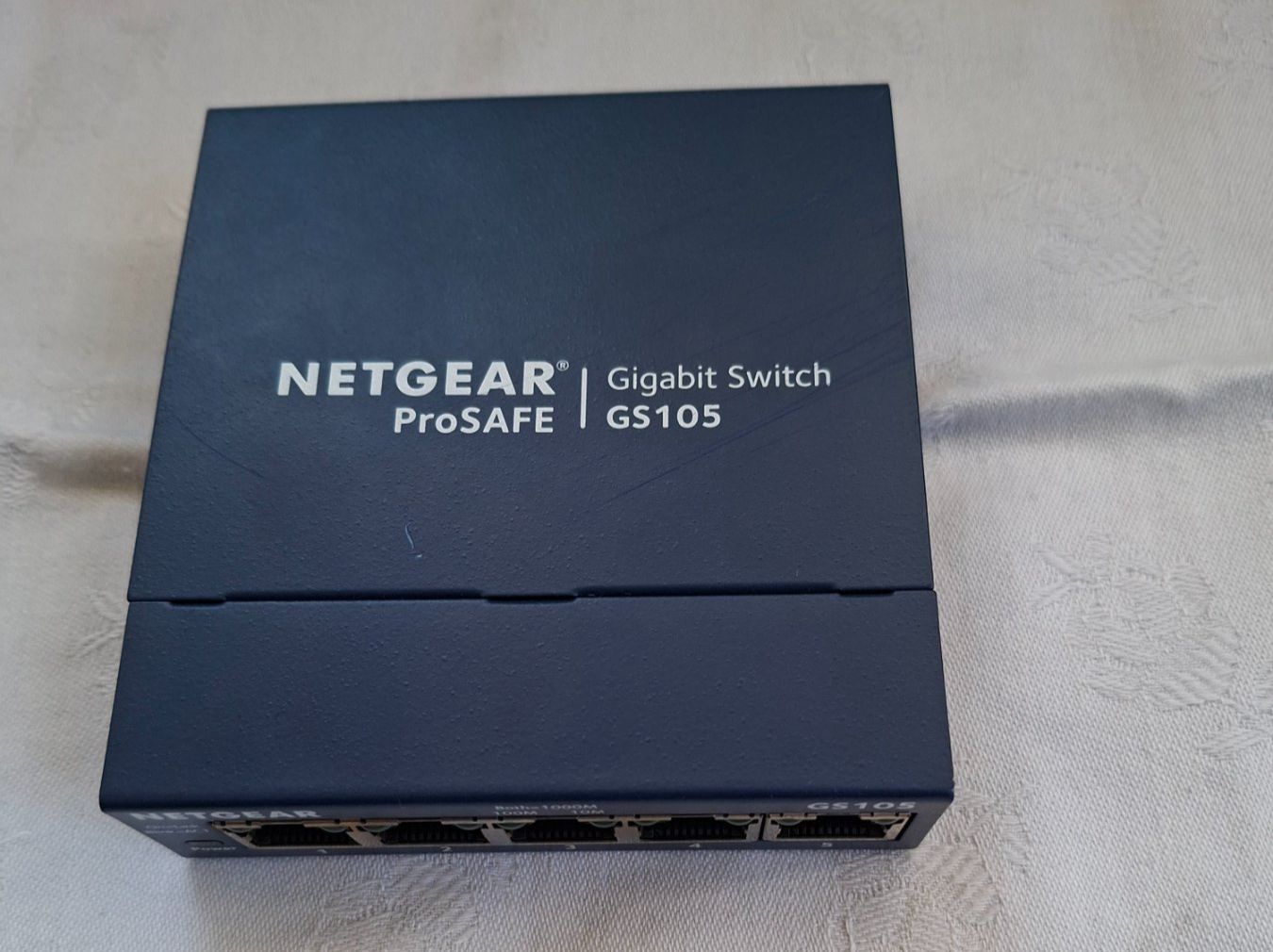 Netgear Modems & Router: NETGEAR / Pro SaFe – Gebraucht aus Läufelfingen von jac_vp95