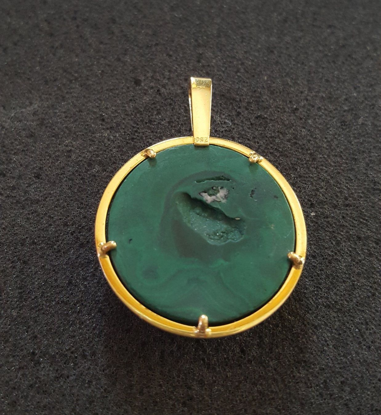 Ciondoli: Massiv 750 Gold Anhänger Mit Malachit – Usato da Wald ZH venduto da Dasilver 3