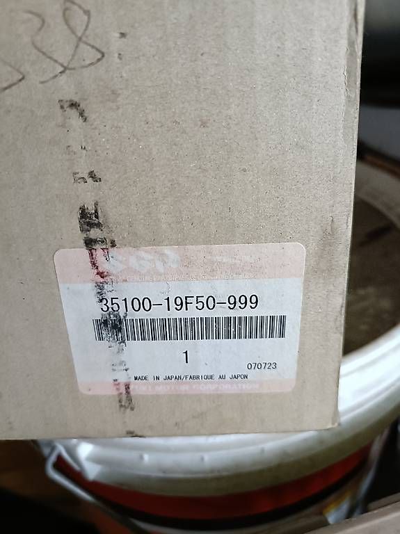 Strada: Faro Suzuki gsx – Usato da Bironico venduto da aut_v8ks 2