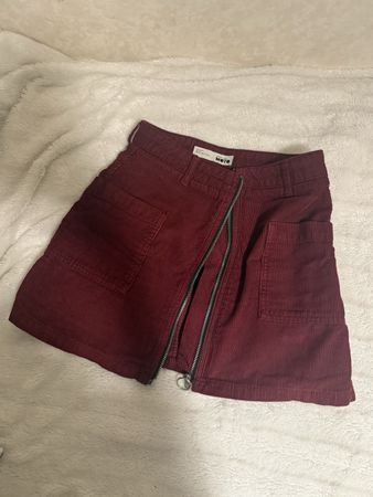 Jupe courte Topshop Moto velours côtelé bordeaux