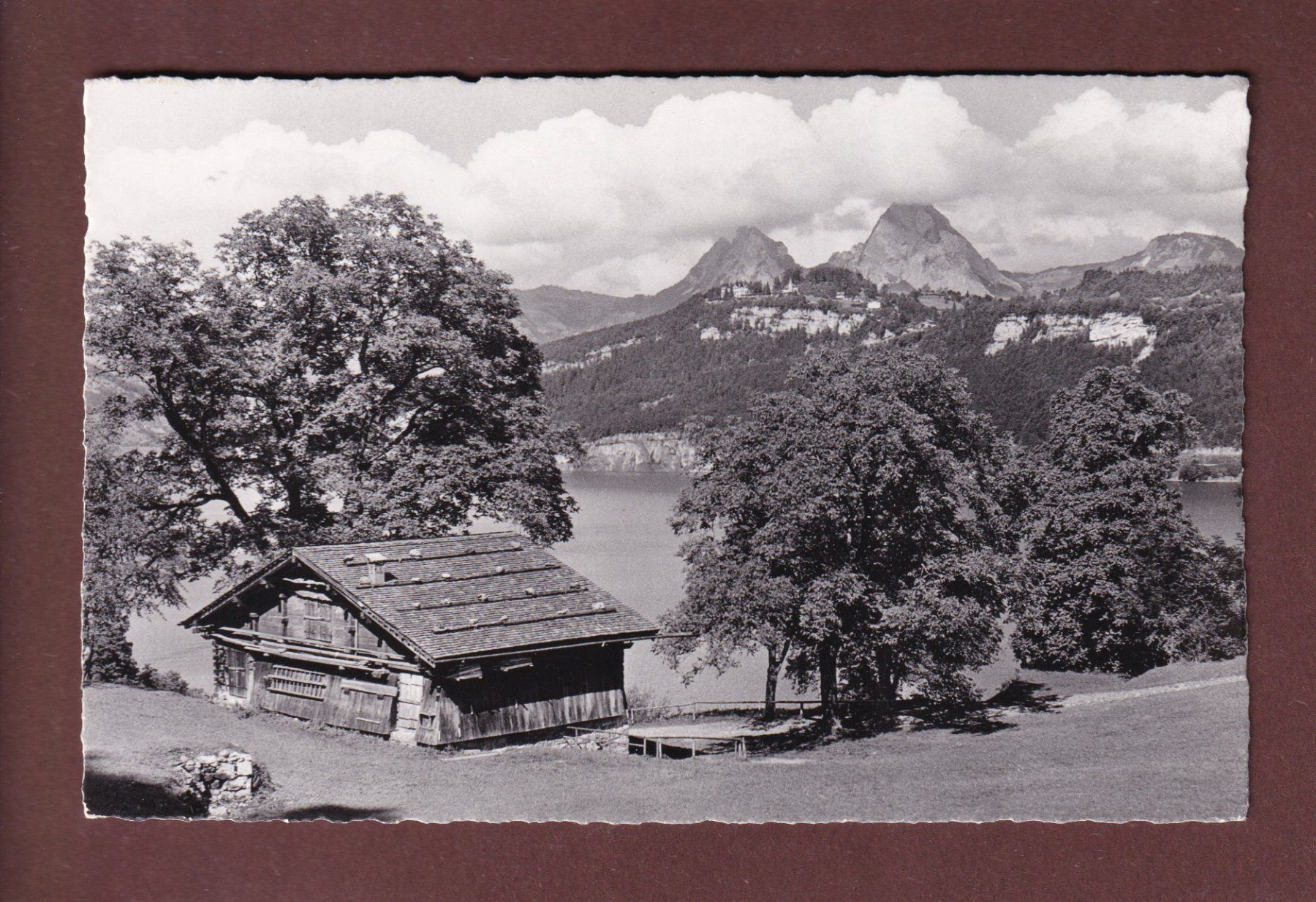 Cartoline postali: RÜTLI - Mythen - 1957 – Usato da Pully venduto da nicecards-shop