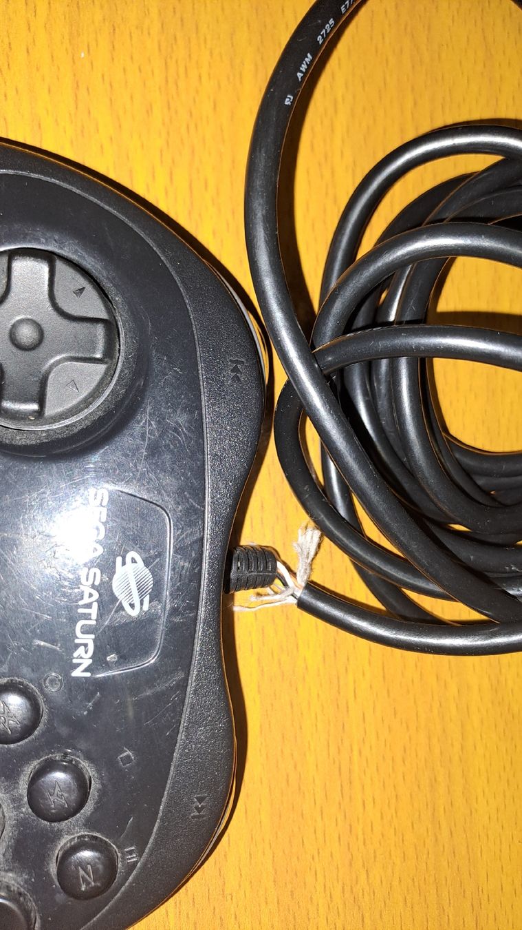Sega Konsolen: Sega Saturn Set Multinorm – Gebraucht aus Bünzen von Rtron 4