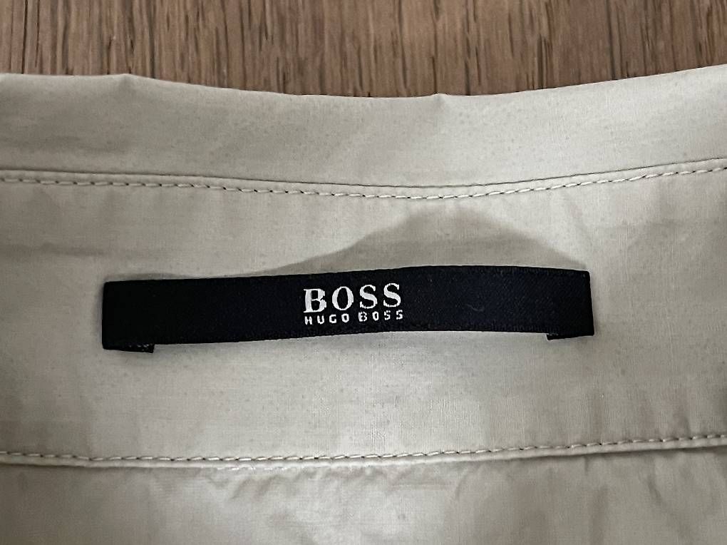Hugo Boss Camicette: HUGO BOSS Damenhemd beige M – Usato da Thalwil venduto da Suleigl 1