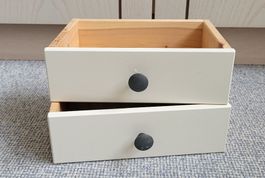 2 IKEA Schubladen von der HEMNES Frisierkommode
