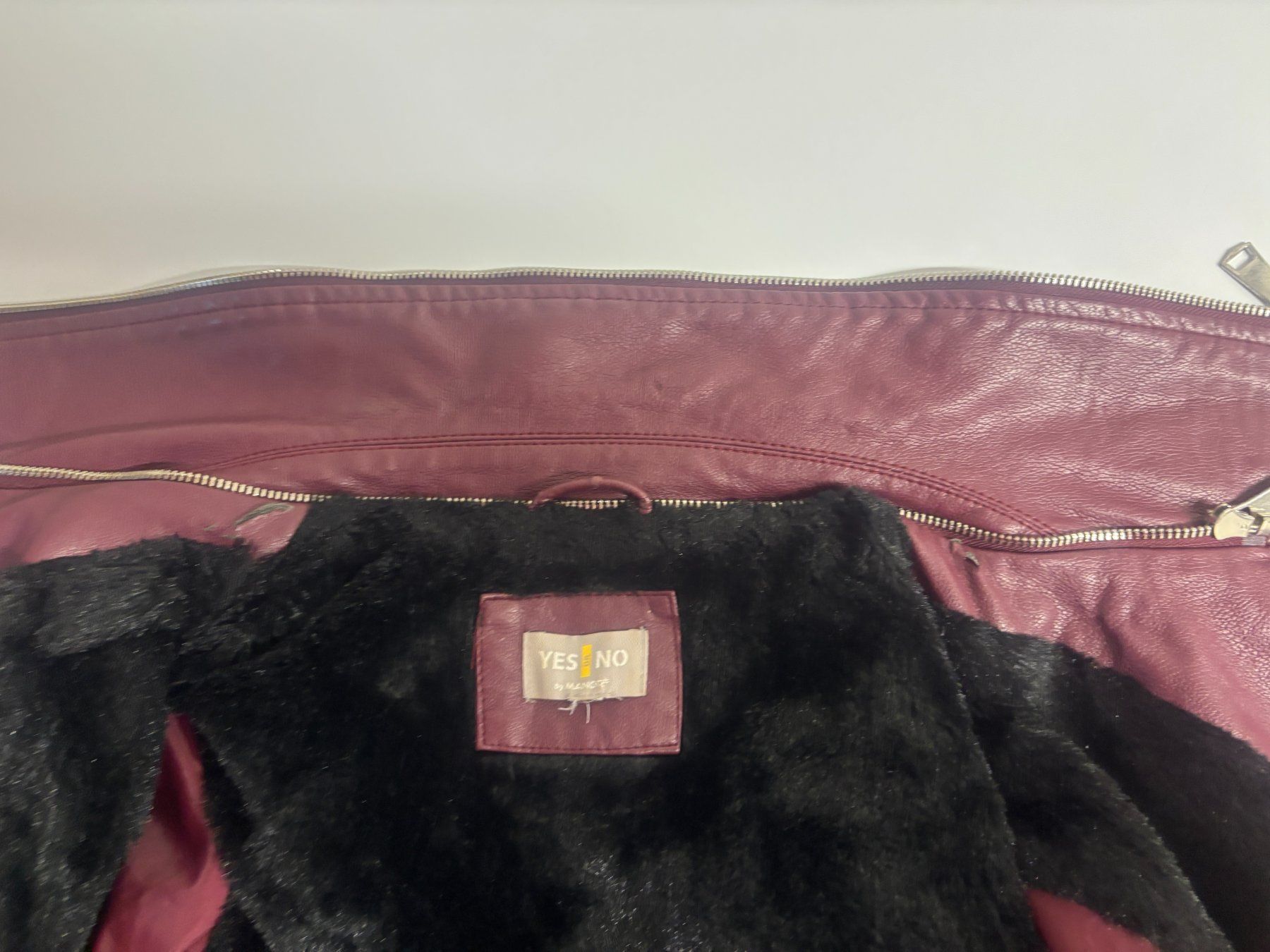 Giacche: Winter Damen Lederjacke, bordeauxrot, Gr.S/M, – Usato da Wallisellen venduto da AS.TZ. 4
