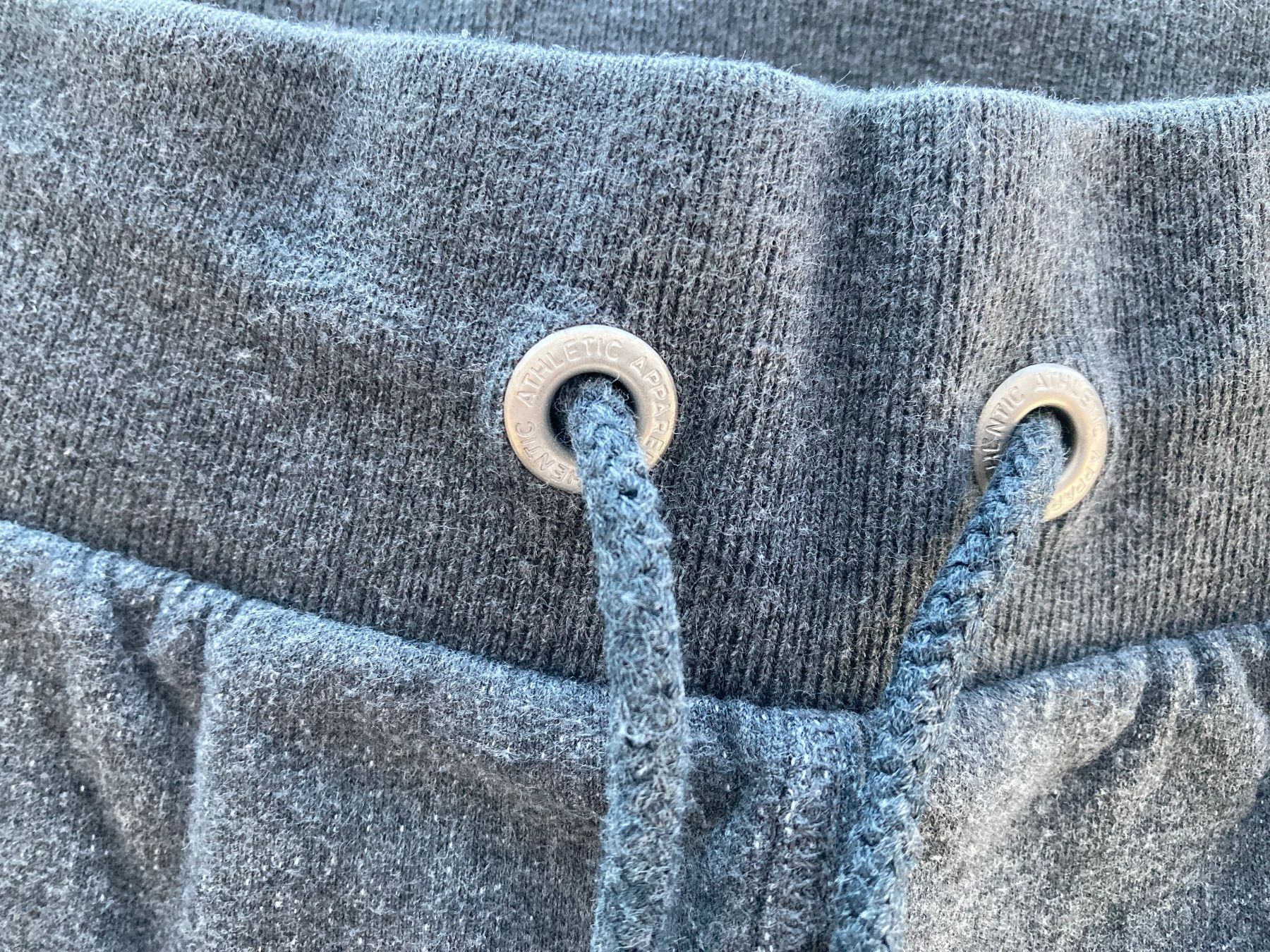 Champion Pantaloni: CHAMPION HERITAGE CLASSICS, Gr. S dunkelgrau, super bequem – Usato da Zürich venduto da dolcicaramelle2 3