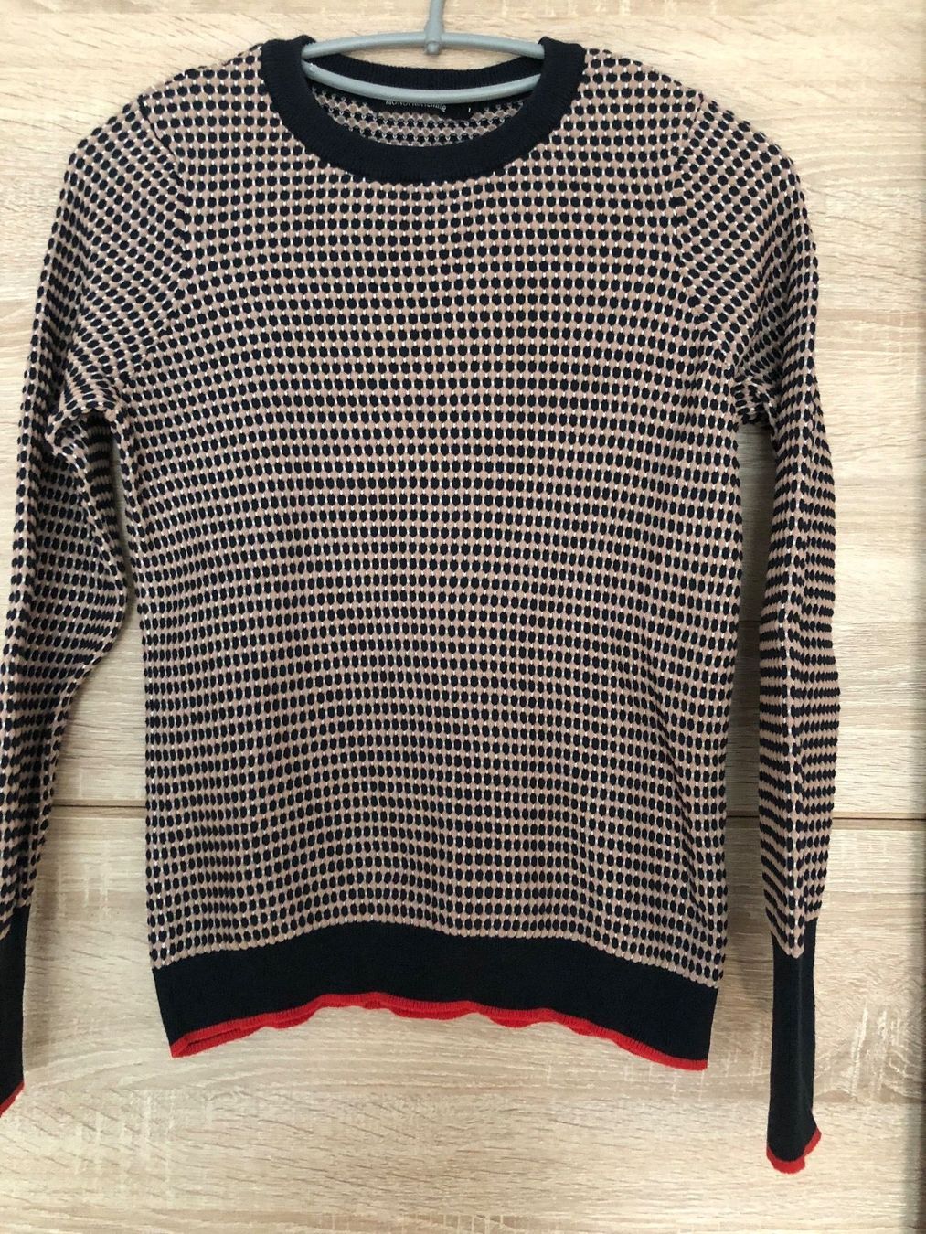 Pulls & Sweat-shirts: Pull – D'occasion à Lausanne par naranjo