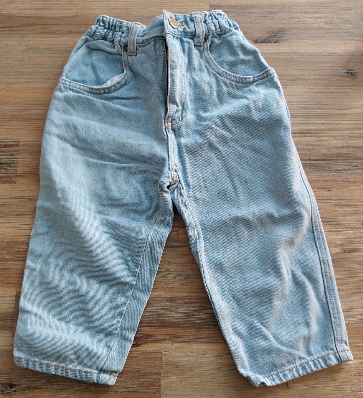 Hosen: Jeans Kinder Hellblau Grösse 92 – Gebraucht aus Basel von Sinibini86
