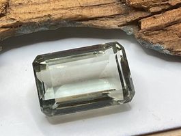 Natürlicher grüner Amethyst 13.6ct, 17x11mm