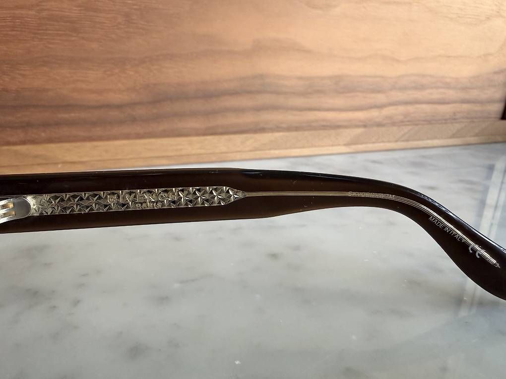 Occhiali & Lenti: Givenchy Sonnenbrille – Usato da Adligenswil venduto da TST04 2