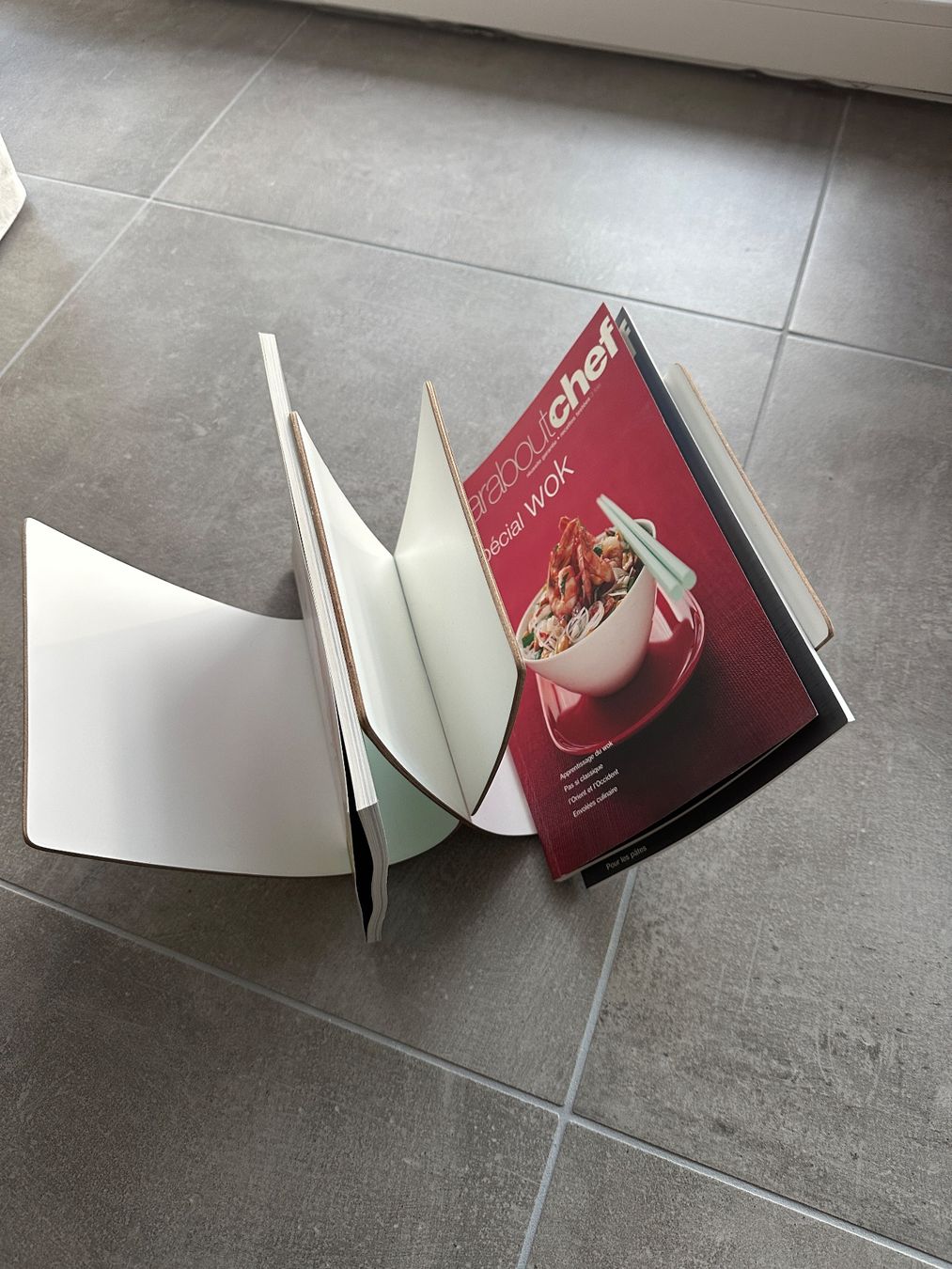 Pfister Altro per la casa: Porte journaux ou magazines – Usato da Tentlingen venduto da Gaelle881
