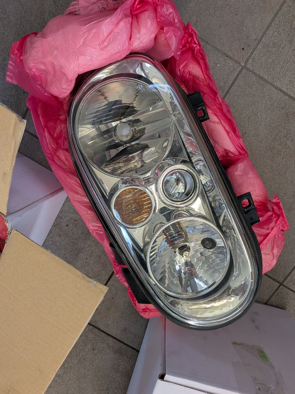 Valeo Scheinwerfer: VW Golf 4 Scheinwerfer paar Valeo – Gebraucht aus Wangen-Brüttisellen von Ericaebi 5