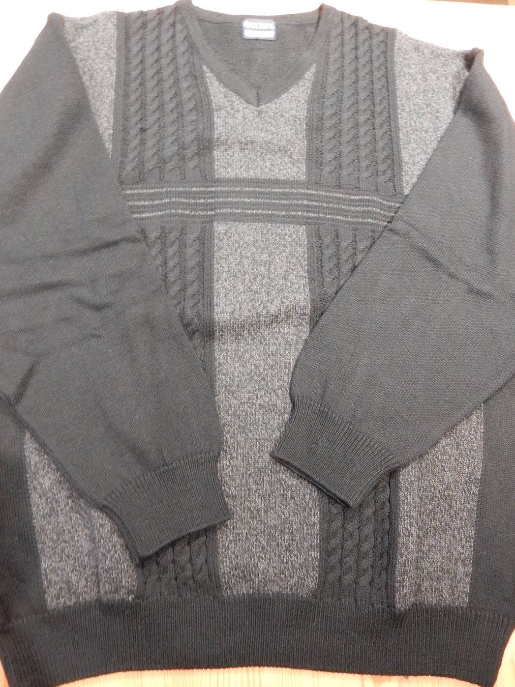 Pullover & Sweatshirts: Pullover Herrenpullover Jockey grau schwarz Zopfmuster L NEU – Gebraucht aus Jona von JOberg_25 2