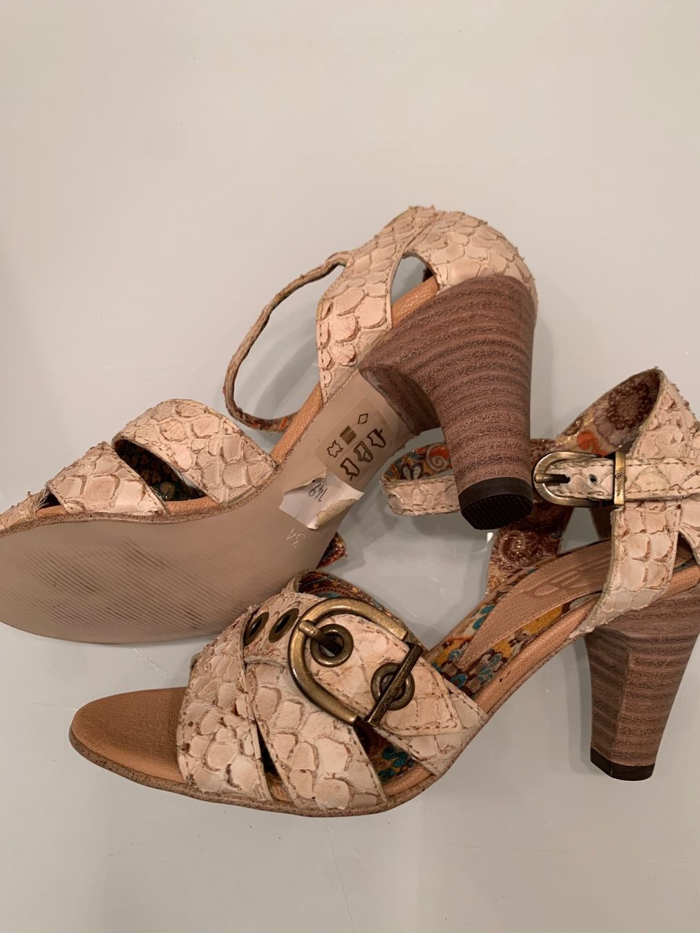 Scarpe da donna: Sandalen NP 129 Fr. – Nuovo e nell'imballaggio originale da Füllinsdorf venduto da Bambu2007 1
