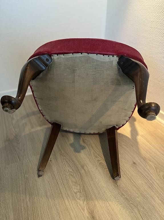Poltrone: Fauteuil ancien en velours bordeaux.  – Usato da Genève venduto da Eric1823 4