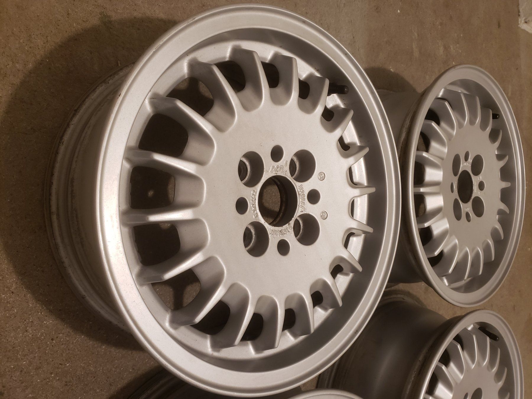 Cerchioni: 4 jantes 14 pouces BMW e30 – Usato da Broc venduto da augustin.murith