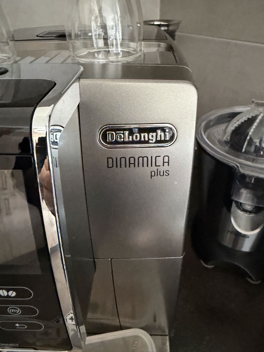 De'Longhi Macchine per caffè & Macchine per espresso: Machine à café DeLonghi Dinamica Plus Titan – Difettoso da Montreux venduto da MaisonMonteCarlo 2