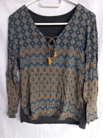 Blouse / Pull boho à manches longues motifs bleus et jaunes