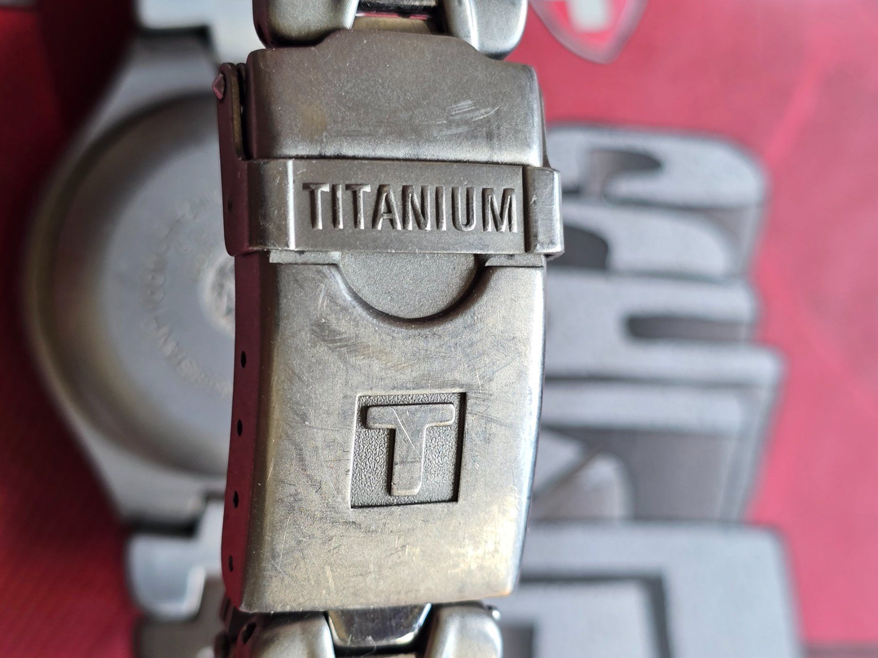 Tissot Orologi: 328 Tissot Titanium Chronograph wunderschoen – Usato da Muri AG venduto da Corredor 7