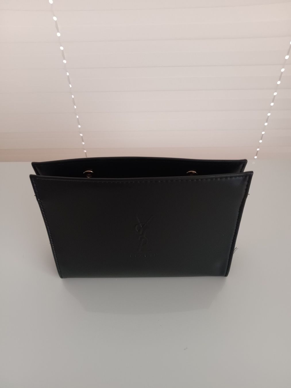 Saint Laurent Custodie per cosmetici: YSL Neu Original Kosmetiktasche in Schwarz QCR Code Elegant – Nuovo e nell'imballaggio originale da chur venduto da sieger911 4