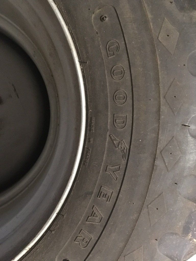 Goodyear Pneumatici & Ruote complete: 2 x Kompletträder 550 / 60-22.5 – Usato da Bern venduto da gugga_73 1