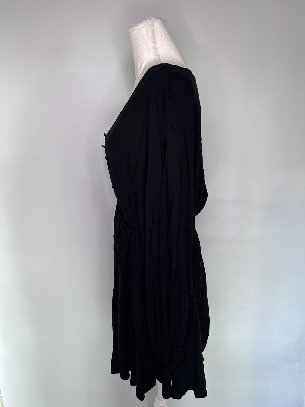 Cos Vestiti: Edited Kleid – Usato da St. Gallen venduto da look-twice 1