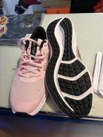 Nike Laufschuhe rosa Grösse 35.5 neu