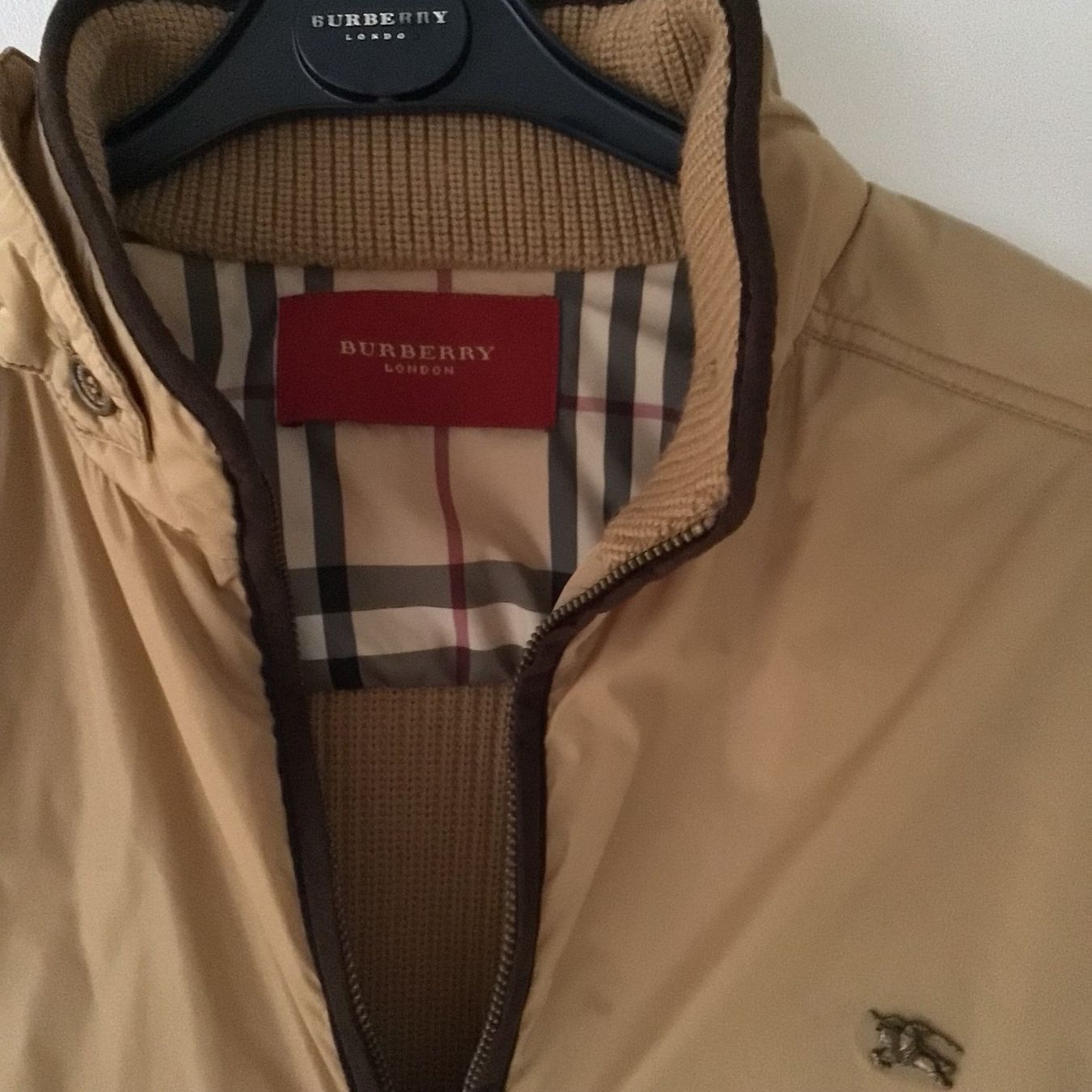 Burberry Jacken: Burberry jacke – Gebraucht aus Zürich von ElarmariodeRuth 4