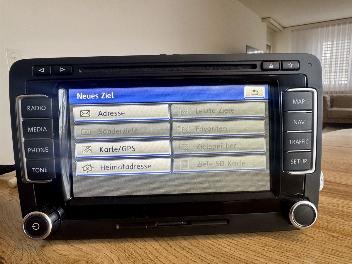 Navigatori: VW RNS 510 mit DAB – Usato da Dietikon venduto da Visipower 2