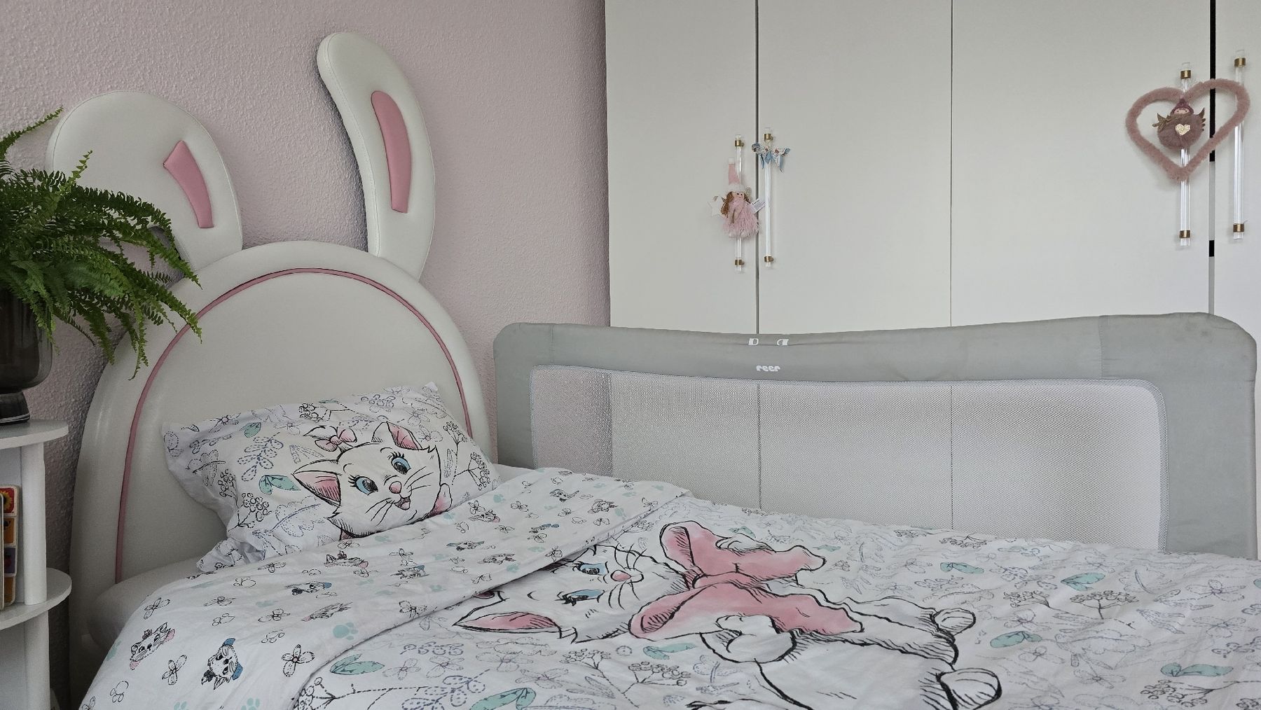 Letti: 2 x Bunny Bed with mattresses and Reer rail – Usato da Zug venduto da zebbra192 6