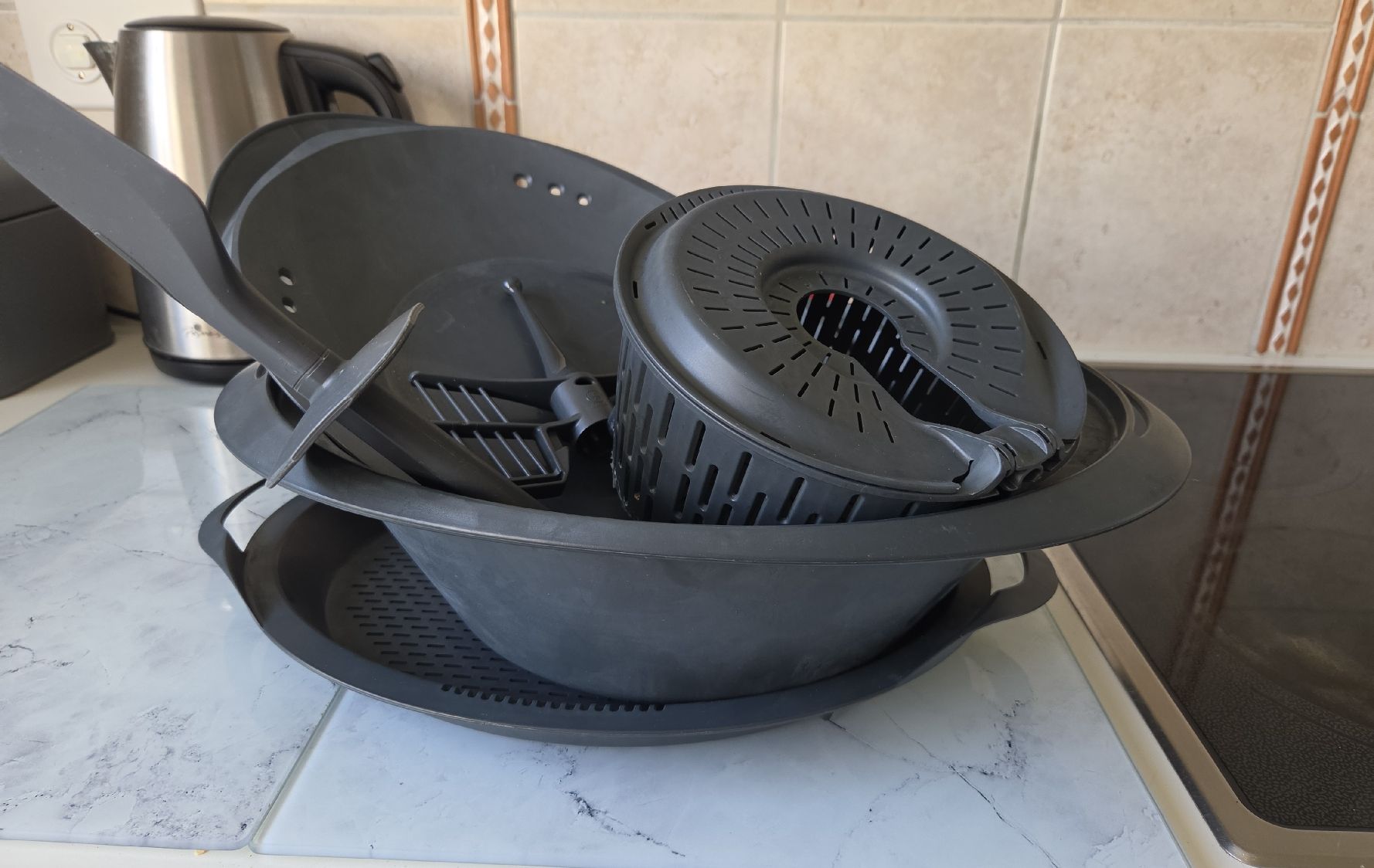 Thermomix Elettrodomestici da cucina: ThermomixTM6 – Usato da La Tour-de-Peilz venduto da Fkarimu 1