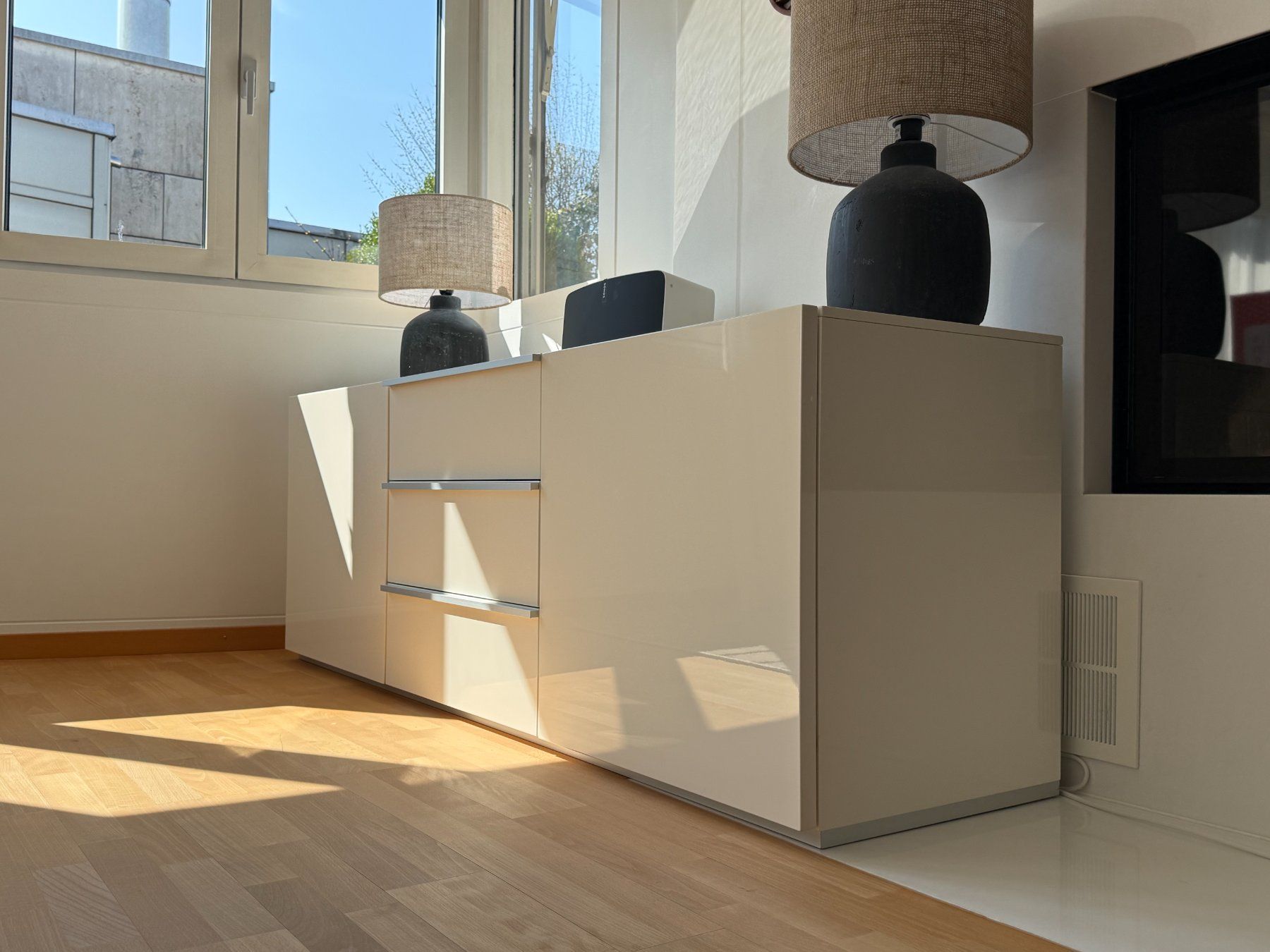 Cassettiere: High-end lacquered dresser – Usato da Zug venduto da wil_h6ld 9