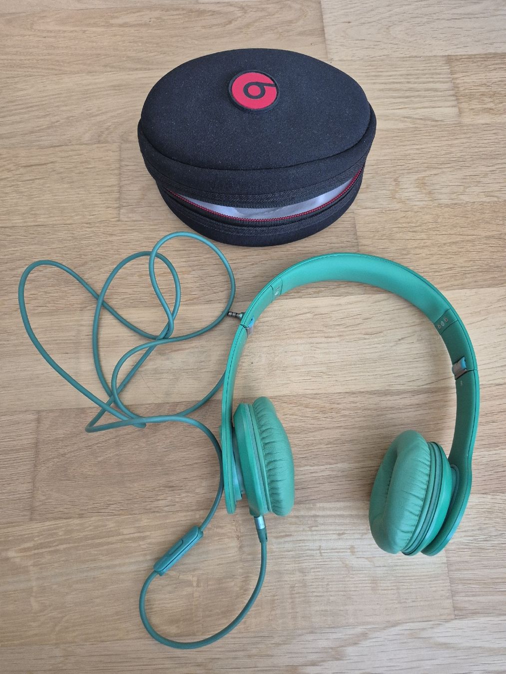 Beats Cuffie: Beats by dr. dre Solo HD – Usato da Altdorf UR venduto da eva_tb85