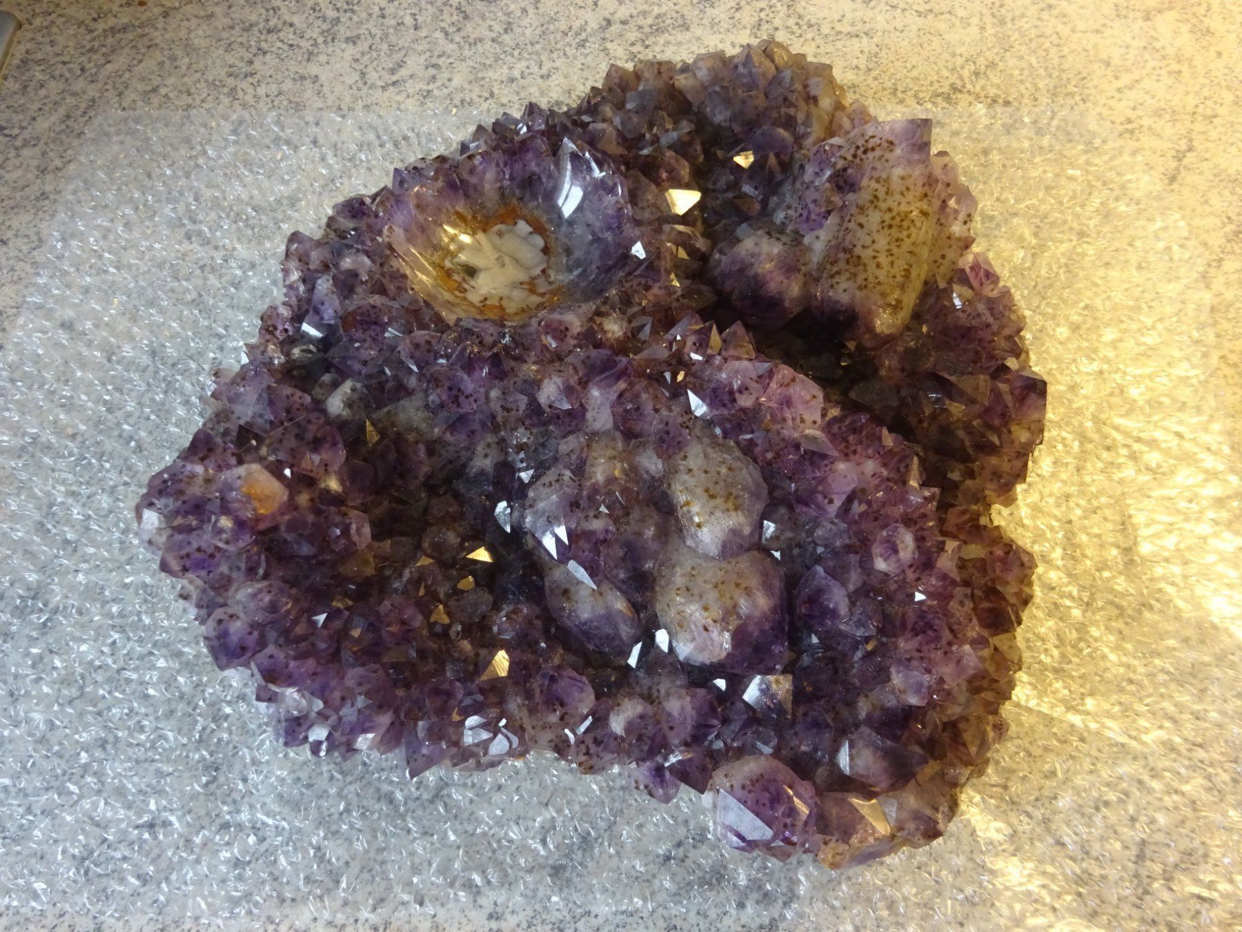 Pietre preziose: Grosse Amethyst Stufe mit Kugelmulde – Usato da Esslingen venduto da eintagammeer 3