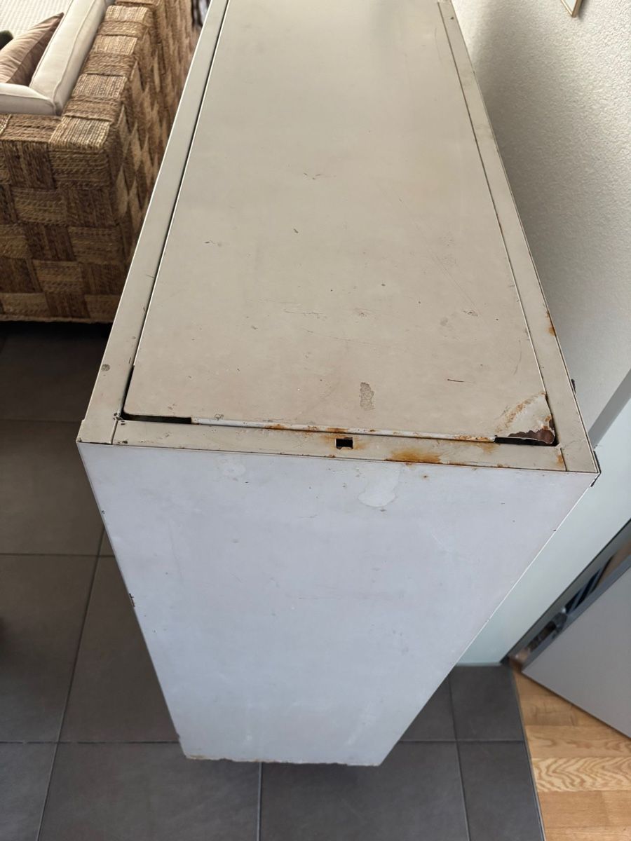 Cassettiere: Lateral  – Usato da Zug venduto da Biki72 2