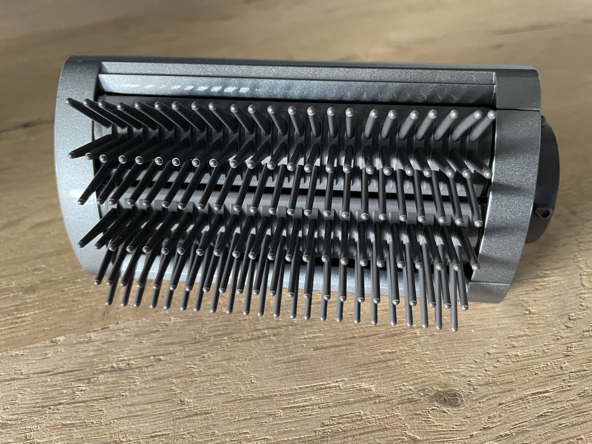 Dyson Asciugacapelli: Dyson Fön, feste Smoothing Bürste – Usato da Bronschhofen venduto da Sommernacht03