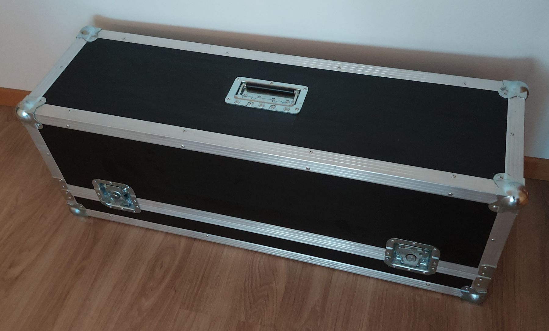 Modellismo RC: Hauben Case – Usato da Schaffhausen venduto da pa0815