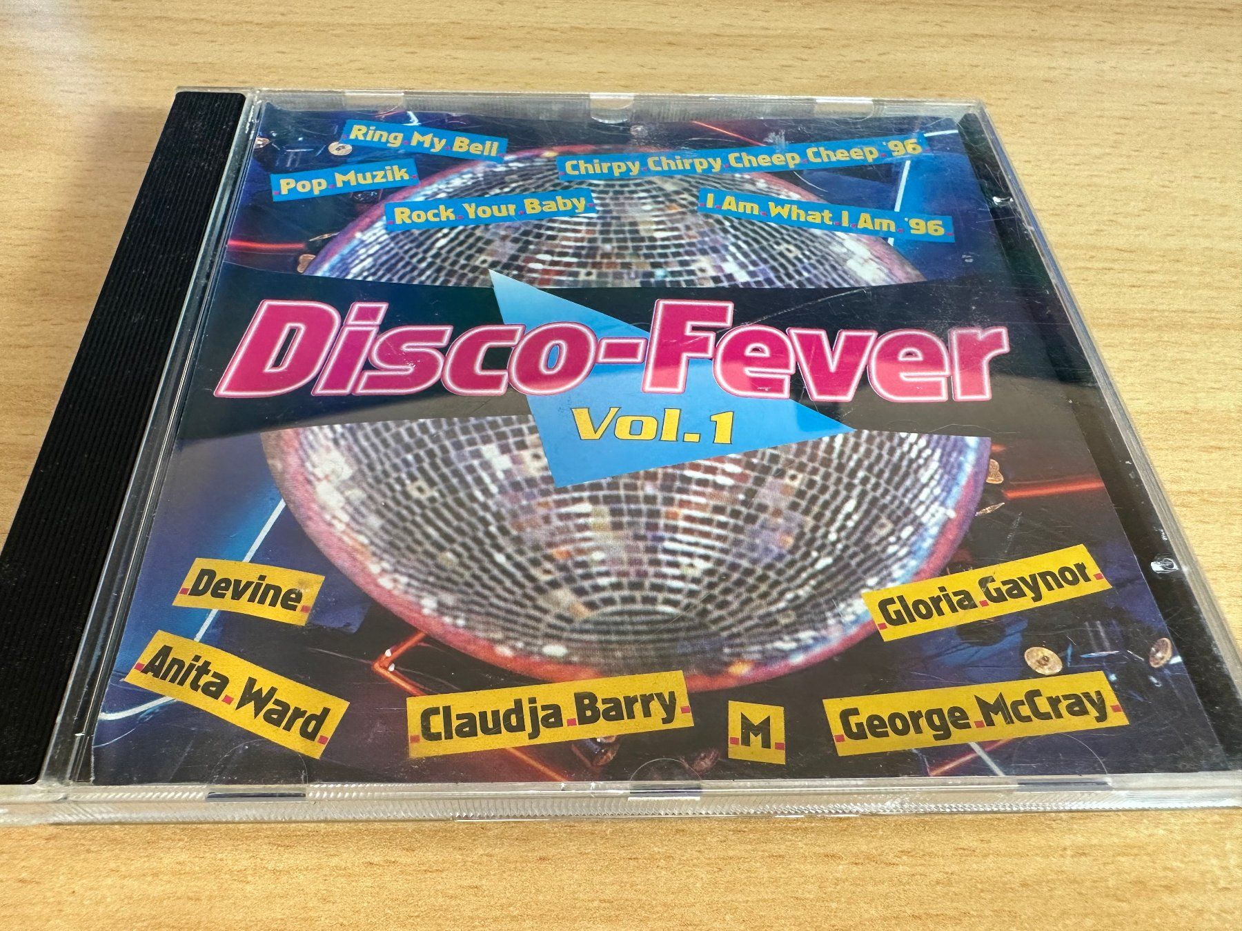 CD: Various – Disco Fever Vol.1 – Usato da Rikon im Tösstal venduto da Alpenmutz
