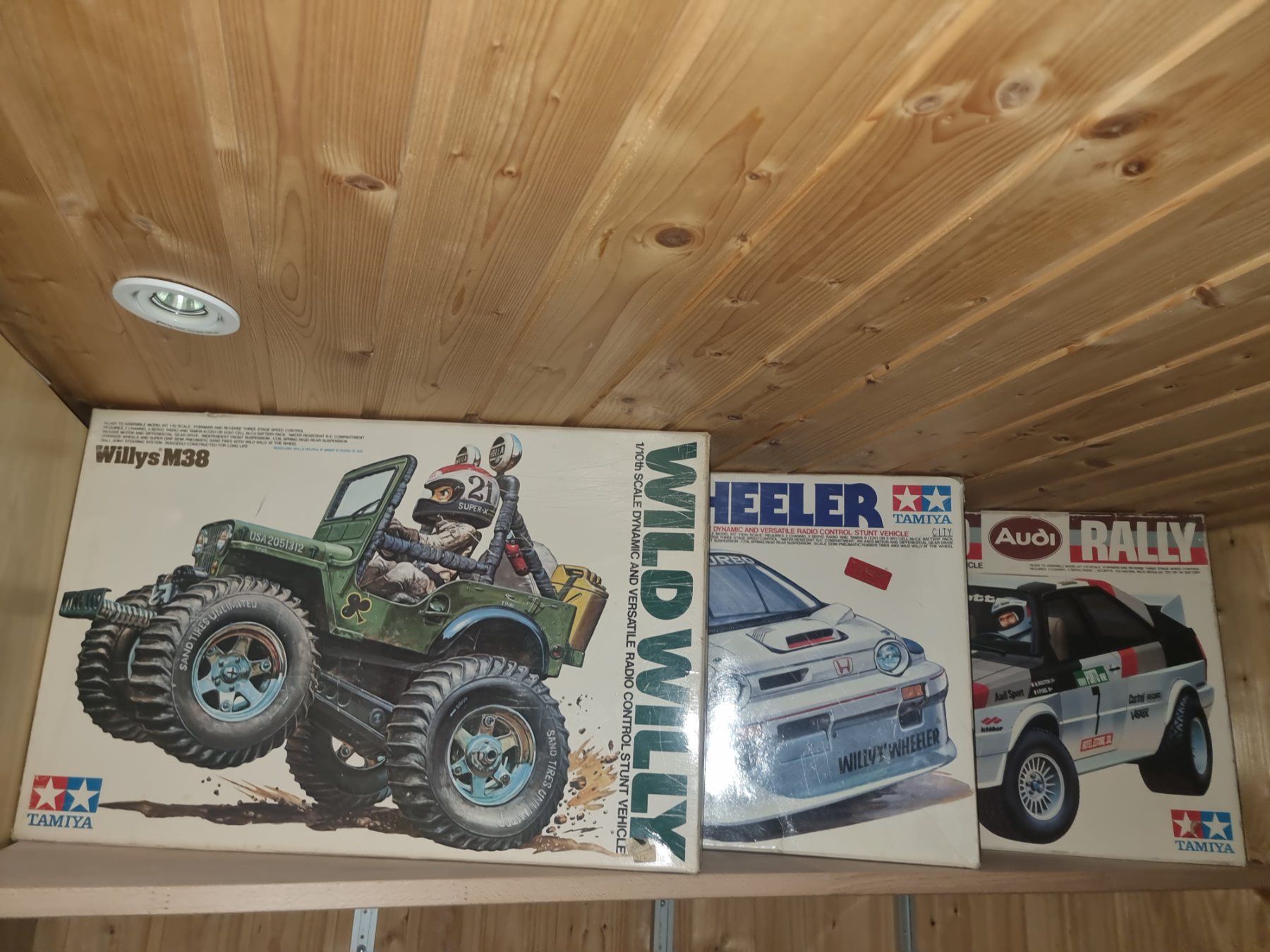 Tamiya RC Modellbau: Tamiya 3 Schachteln – Gebraucht aus Saland von Orselina.