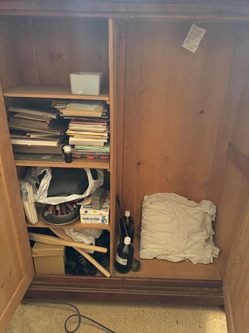 Armadi: Chiffonier Schrank Antik ca 20er – Usato da Münsingen venduto da Sabine87 2